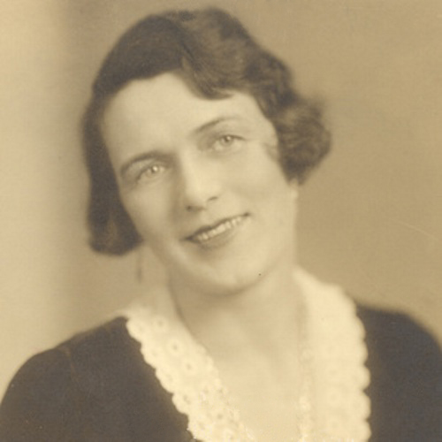 FOR SUNDAY -- 100 BRA ANNI MUST CREDIT : SCRC, MORRIS LIBRARY, SIU CARBONDALE CAPTION - CARESSE CROSBY PORTRAIT TAKEN IN 1929 - ( ALSO KNOWN AS Mary Phelps Jacob )